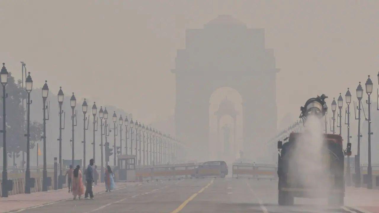 Delhi records very poor air quality amid cold wave, AQI at 346